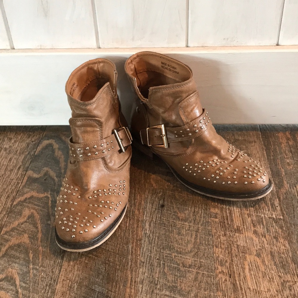 Forever 21 tan studded boots